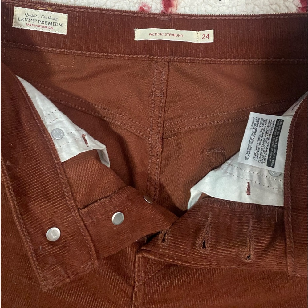 Wedgie straight corduroy Levi’s jeans